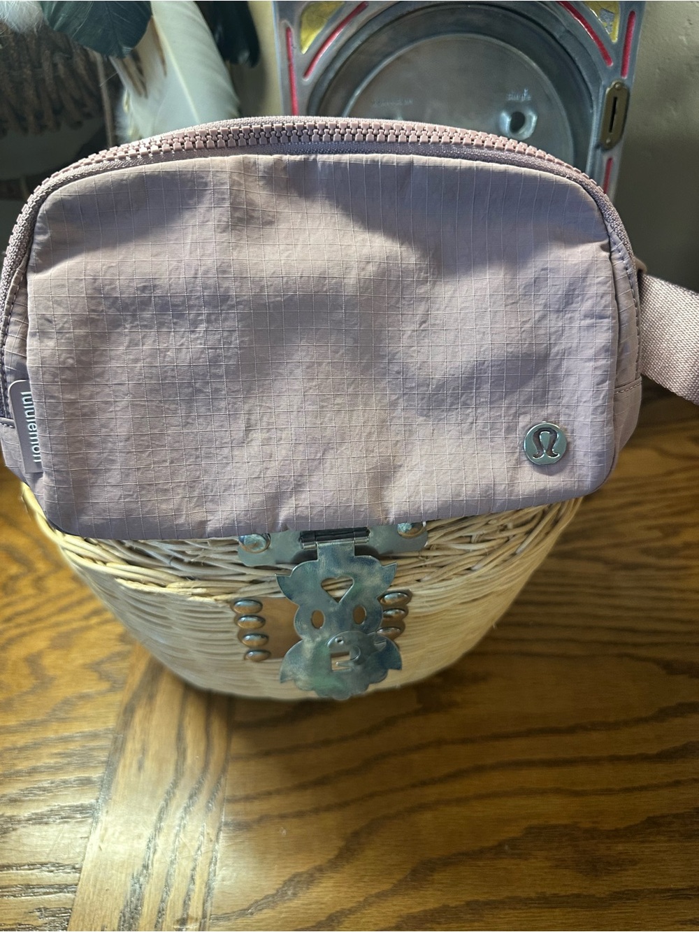 lululemon athletica Mauve Pink Cosmetic Case